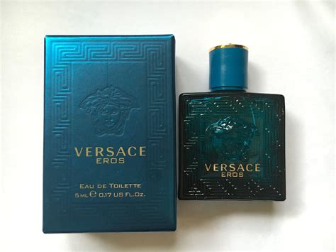 versace aschenbecher amazon|Amazon.com : Versace Eros 0.17 oz (5 ml) EDT Splash Men Mini .